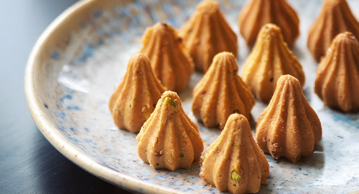 Oats and Cashew Butter Modak